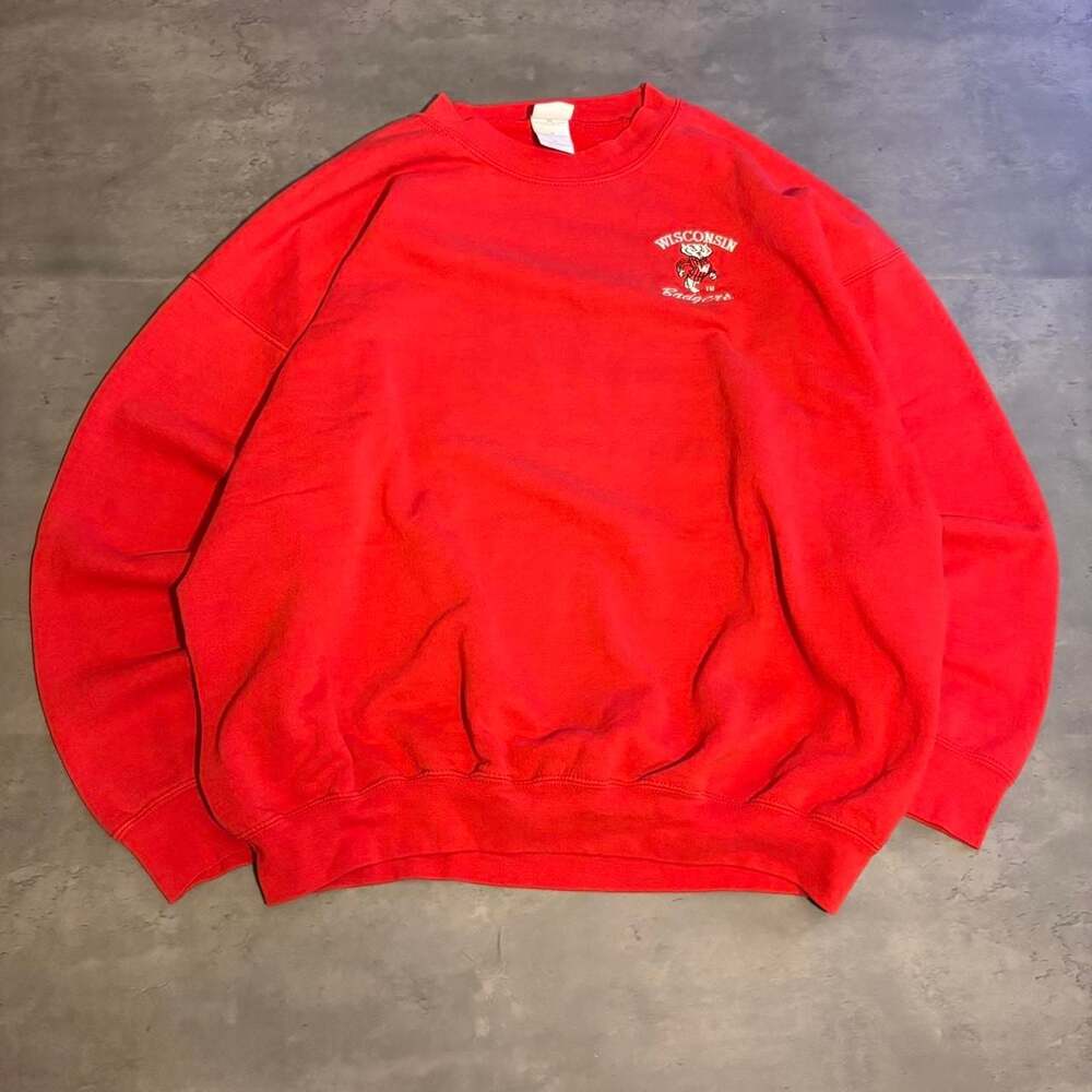 Gildan Wisconsin Badgers Ultra Blend Crewneck Sweatshirt